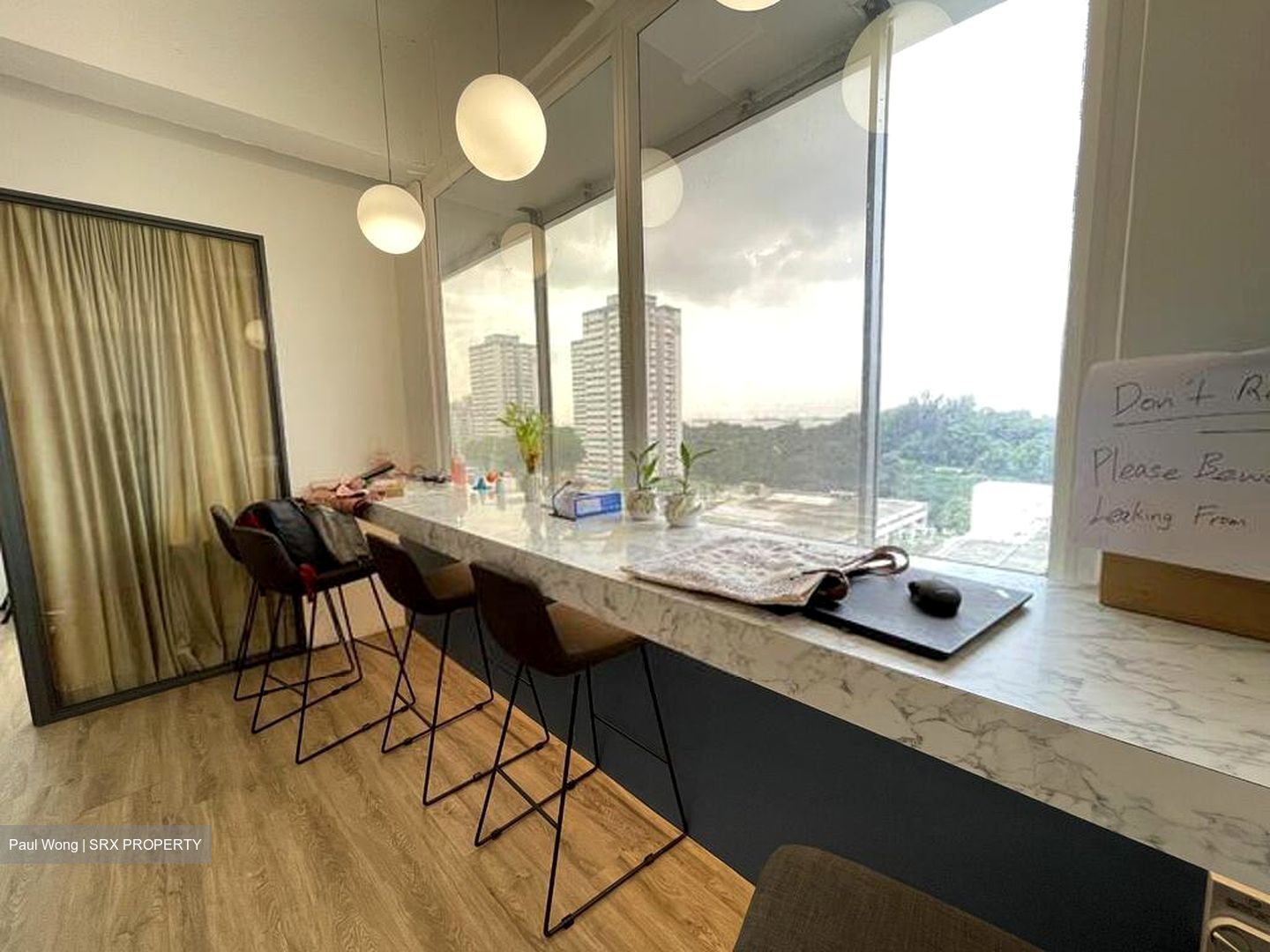 Parkway Centre (D15), Office #454695161